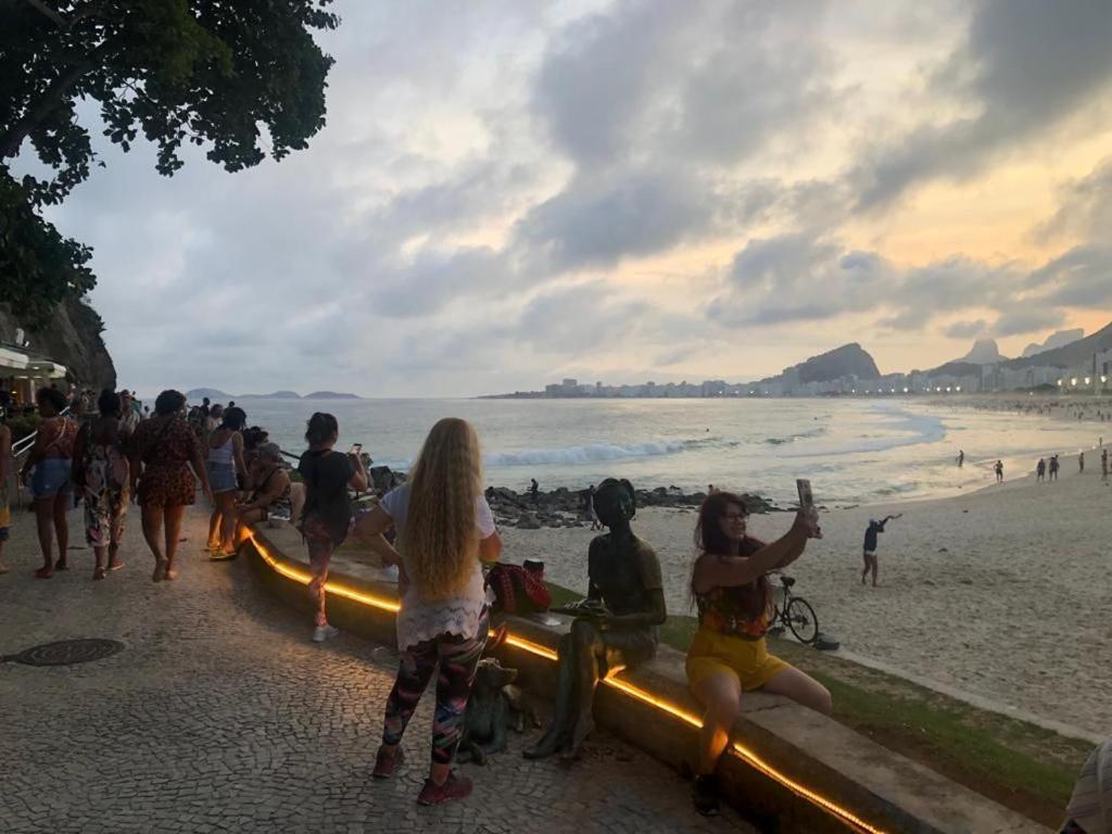 Copacabana Rua Tranquila E Arborizada Perto De Tudo Posto 2 リオデジャネイロ エクステリア 写真